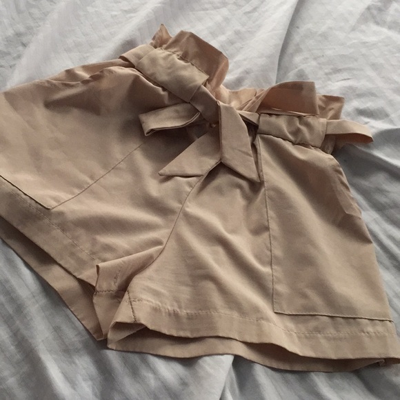 Fashion Nova Pants - Trouser nude shorts